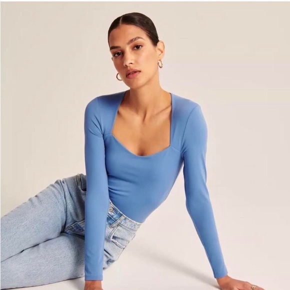 Abercrombie contour top - Picture 1 of 3